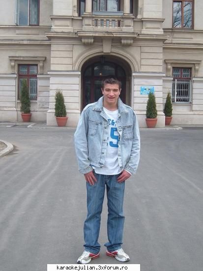 Despre cine suntem - si iote si una cu mine oleaq.. beat - Aici ne cunoastem