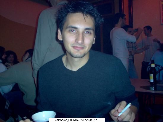 Despre cine suntem - Salut...eu sunt Narcis am 21 de ani...si ca sa ma - Aici ne cunoastem
